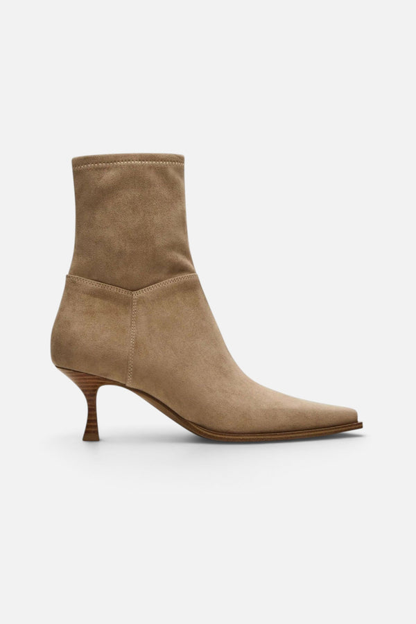 Steve Madden Stasia Bootie in Taupe