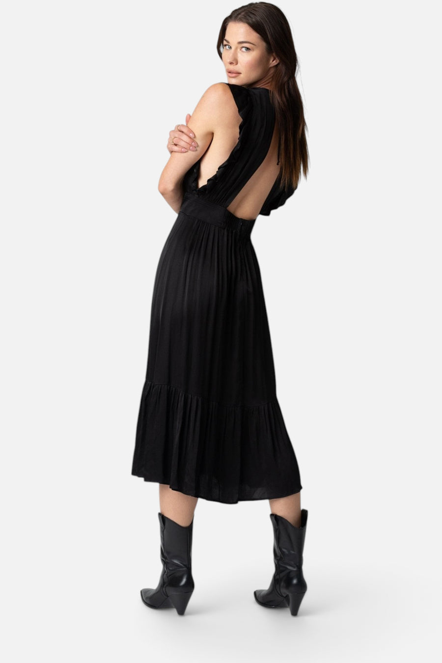 Stillwater Jessie Midi Dress in Black – detail
