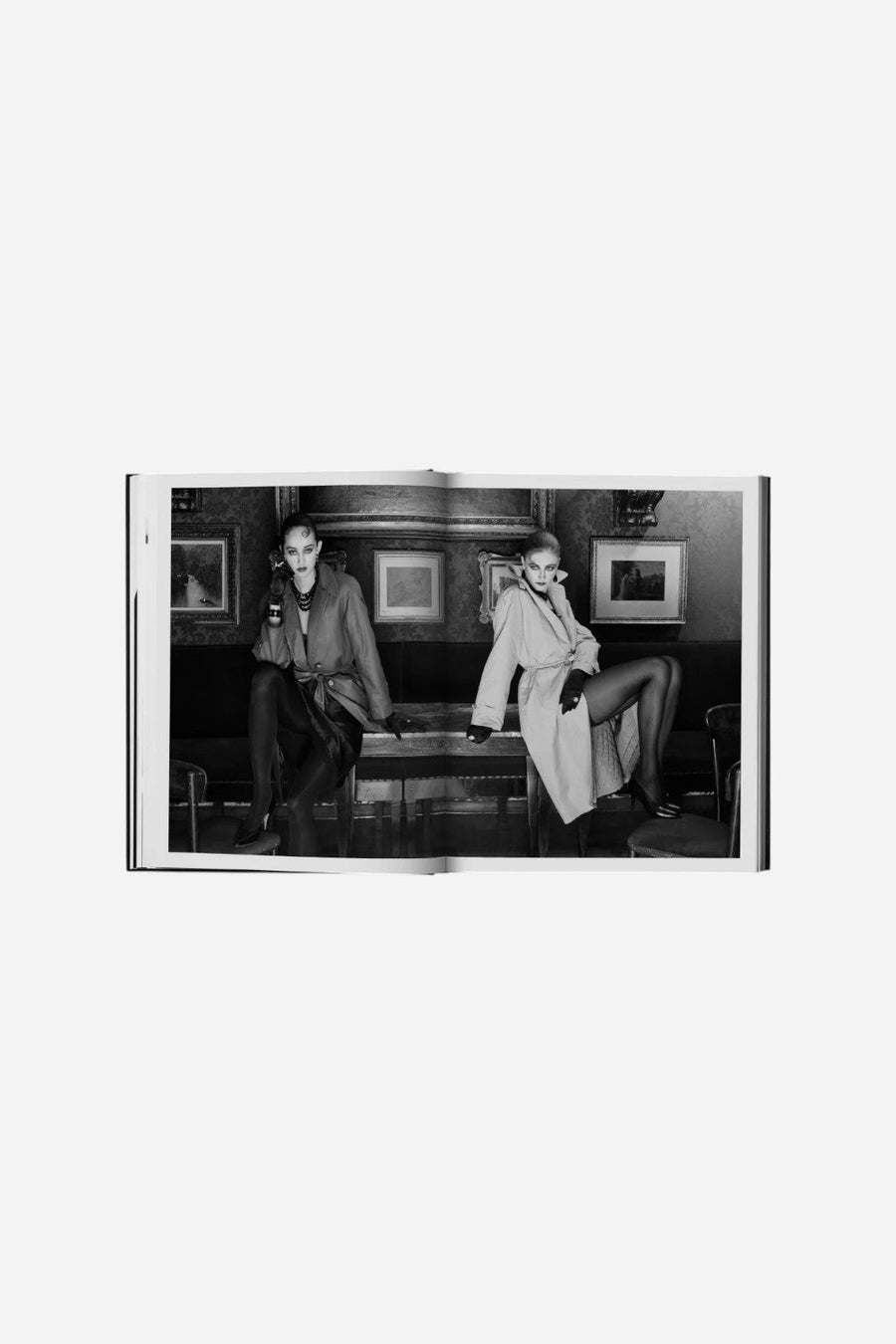 Taschen: David Bailey. Eighties. – side view