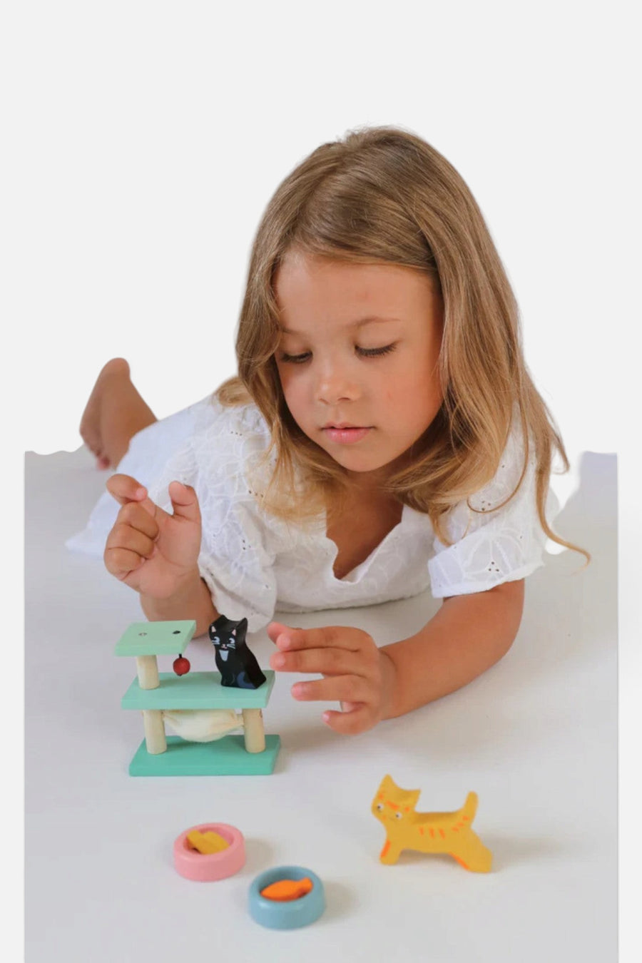 Tender Leaf Toys Pet Cats Set – back view