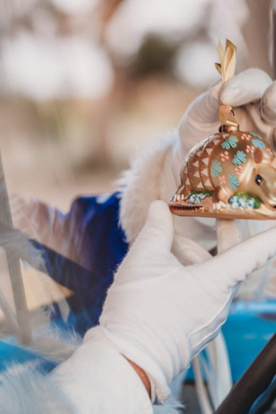 Texan Christmas Armadillo Blown Glass Ornament, 2026 Edition – detail