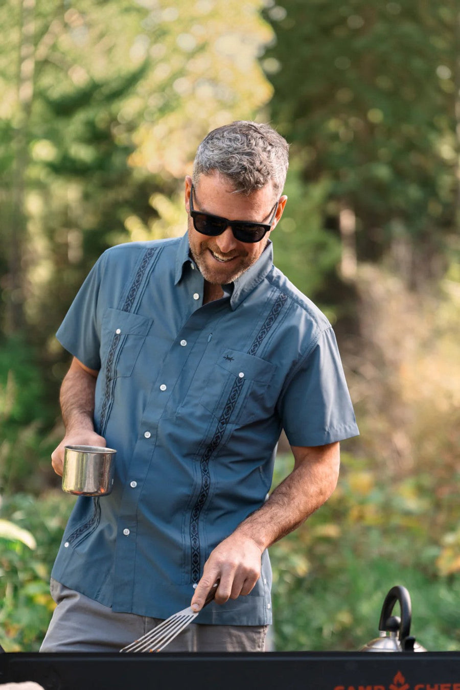 Texas Standard Guayabera Libre Short Sleeve Shirt in Frio Blue – detail