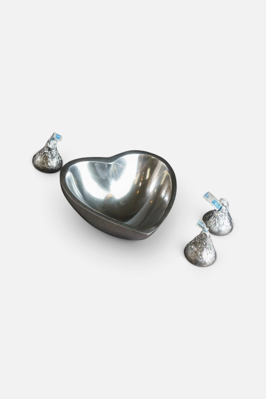 Textured Gold Heart Bowl in Silver Small 3'' – back view