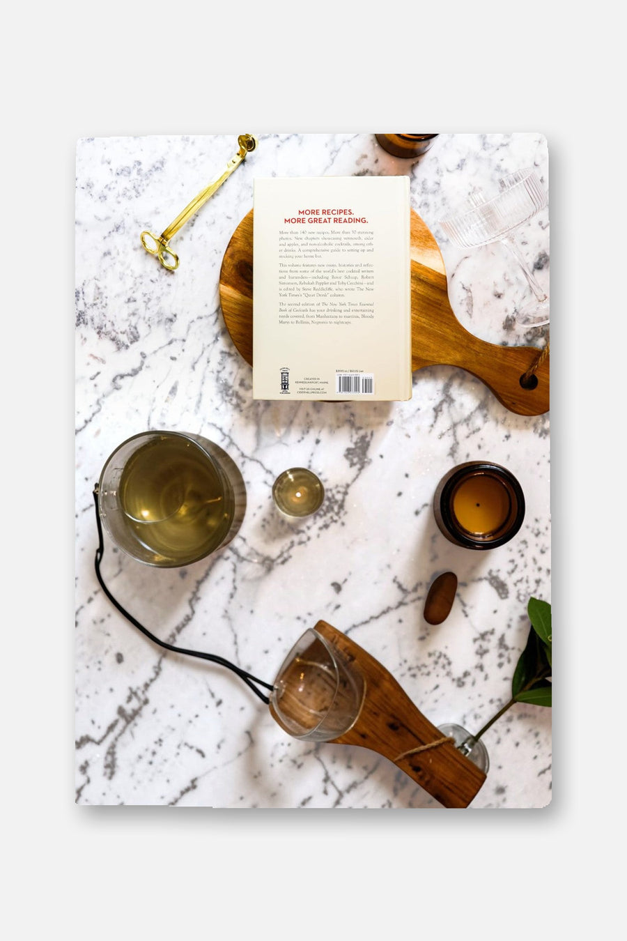 The New York Times Essential Book of Cocktails – side view