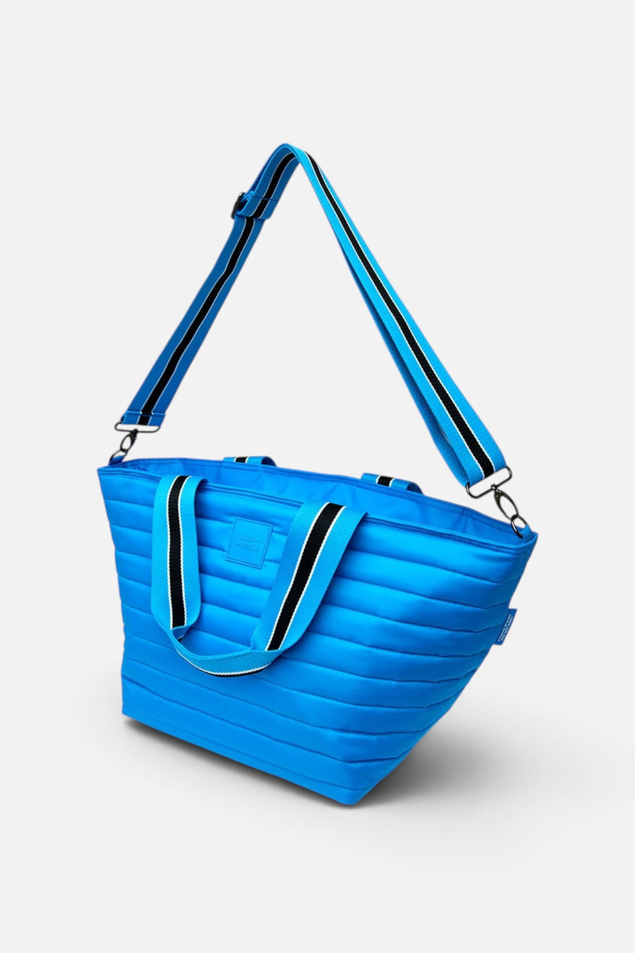 Think Royln Beach Bum Cooler Bag Maxi in Turquoise – three-quarter view