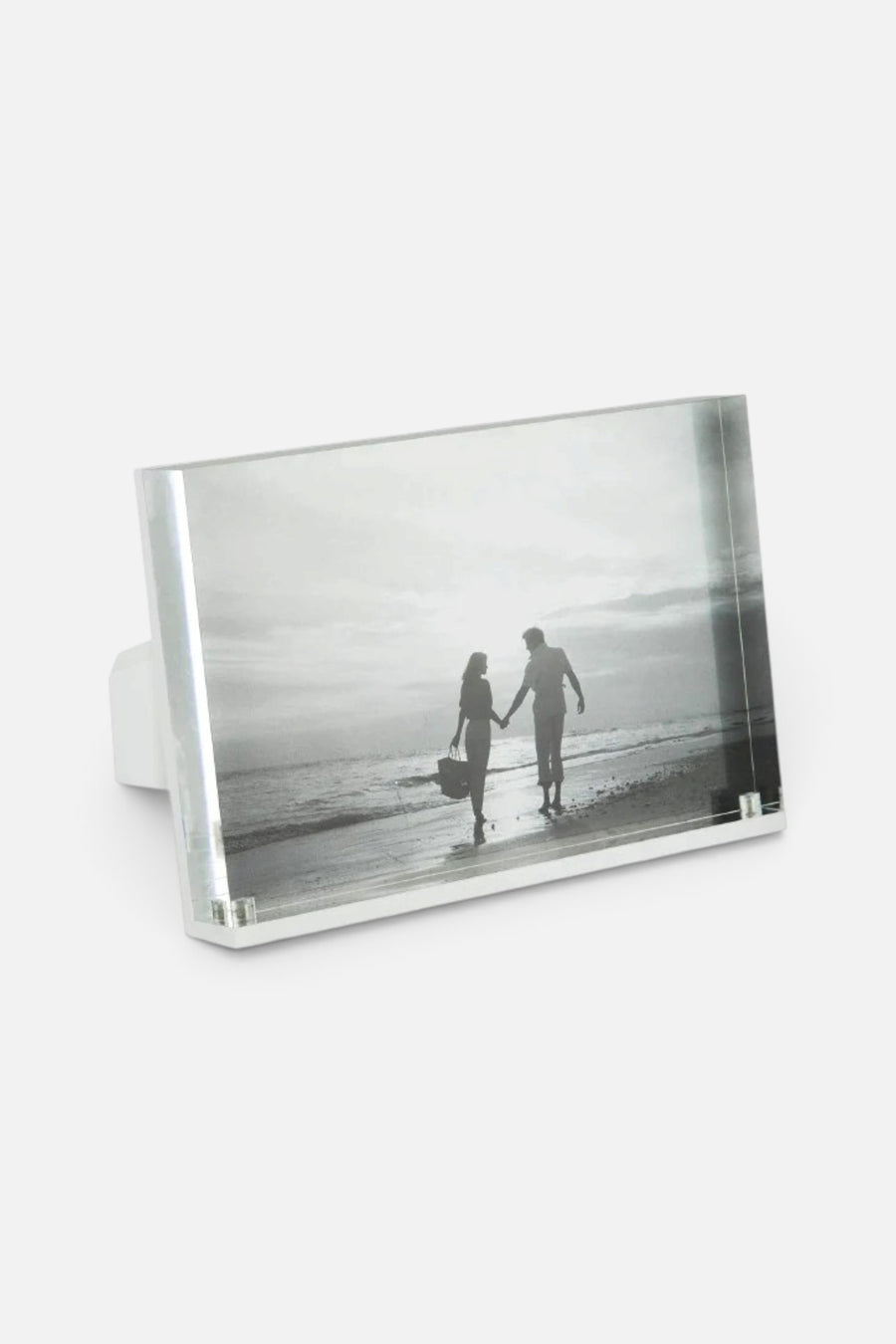 Tizo Lucite Easel Back Frame - Clear Back Horizontal 7x5 – front view