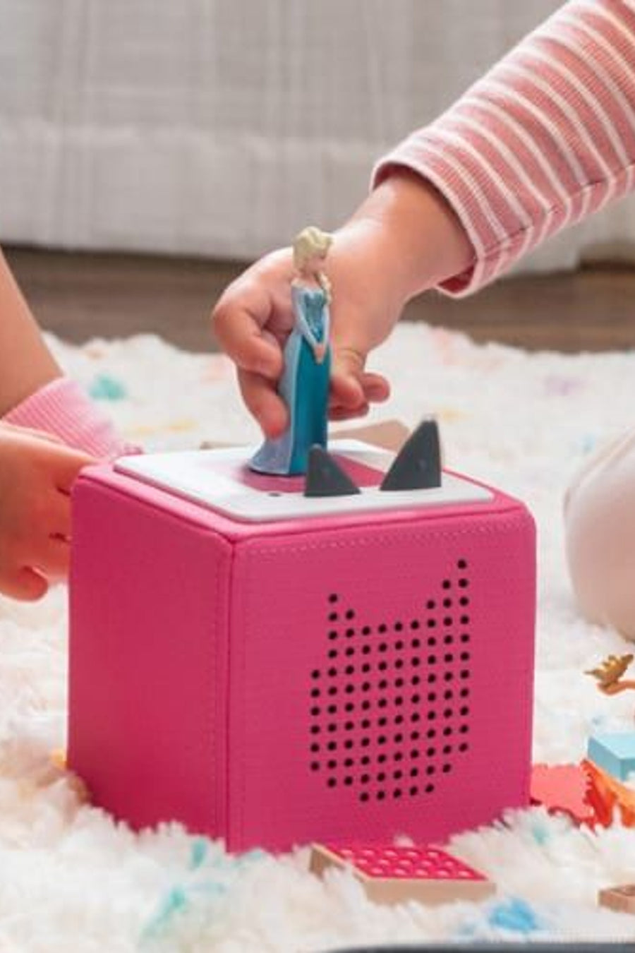 Tonies Disney Frozen Tonie – side view