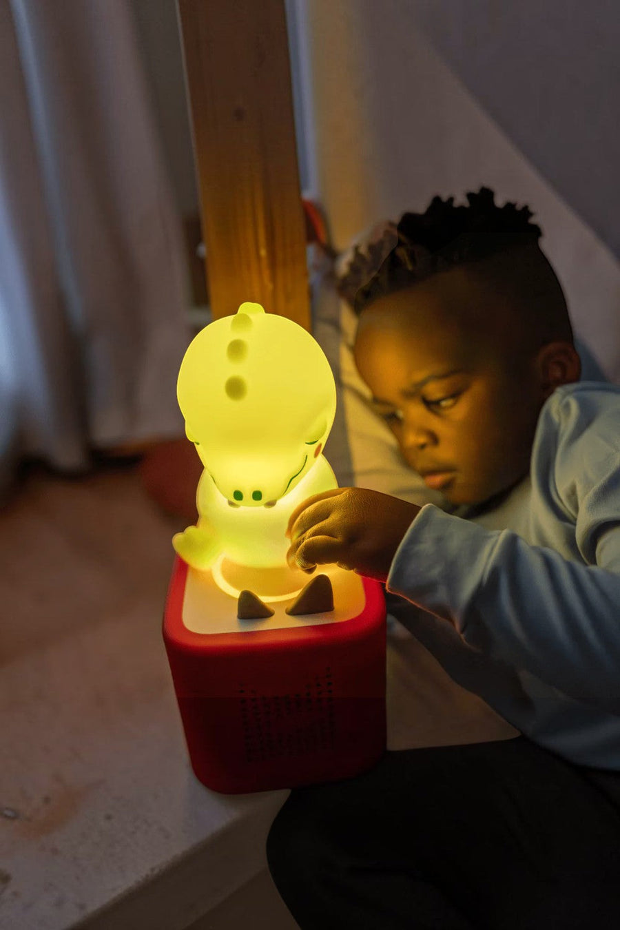 Tonies Sleepy Crocodile Night Light Tonie – side view