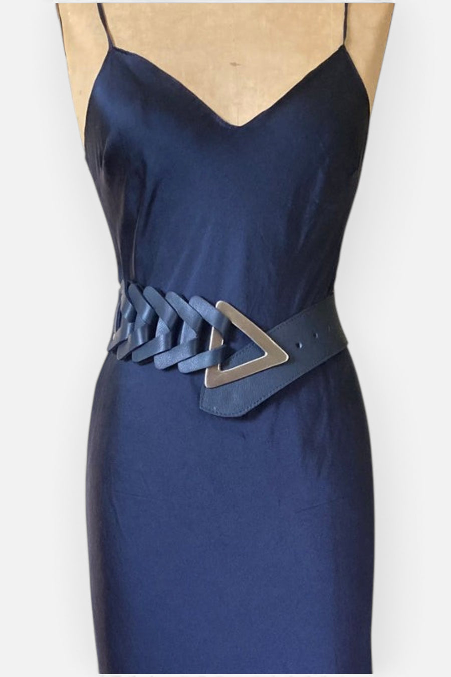 Triangle Waist Belt - Red – side view