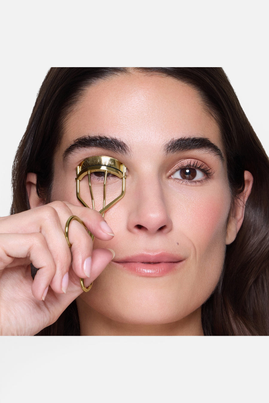 Tweezerman Evening Glow Lash Gift Set – on model