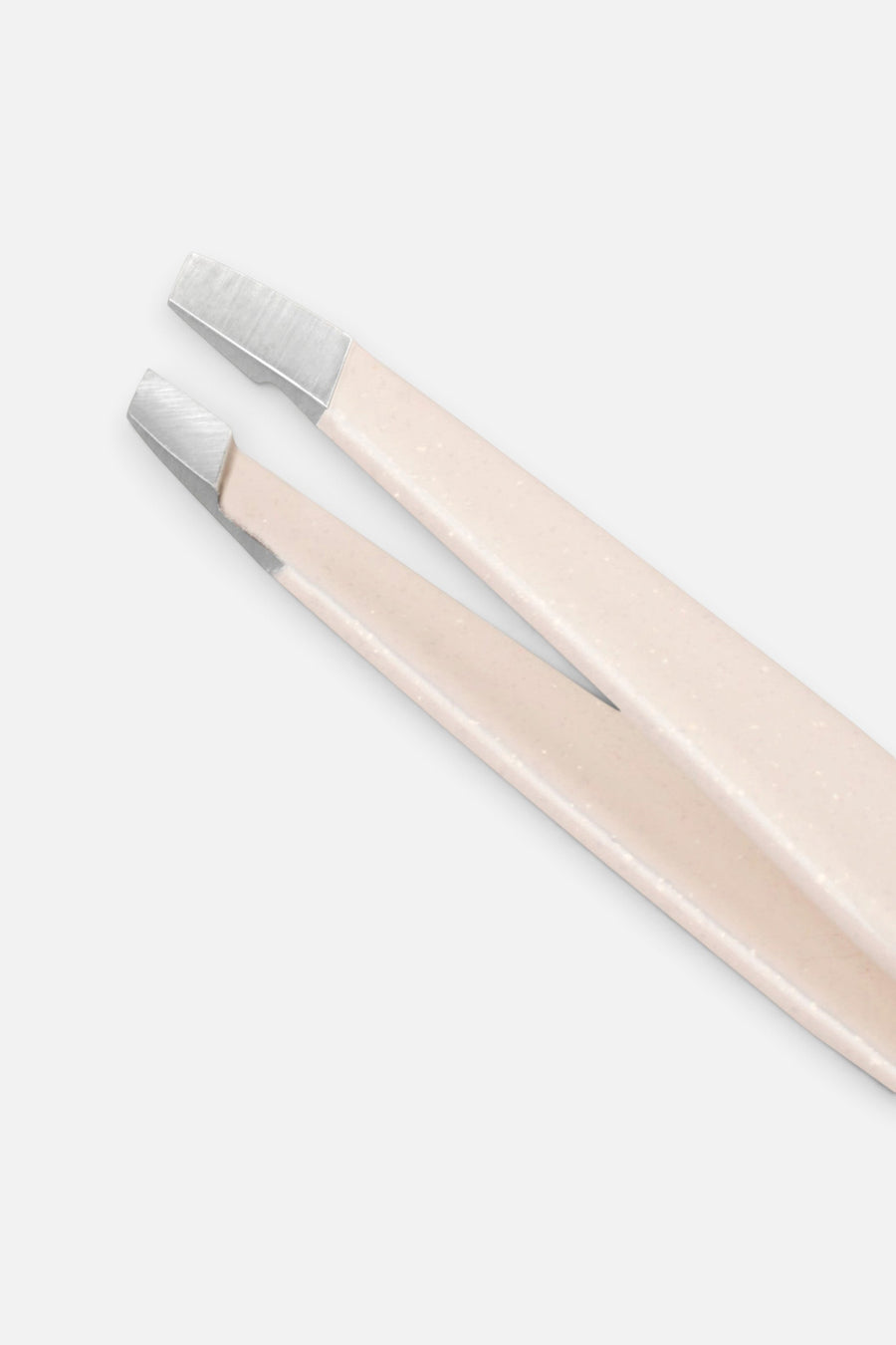 Tweezerman Evening Glow Mini Slant Tweezer with Case – detail
