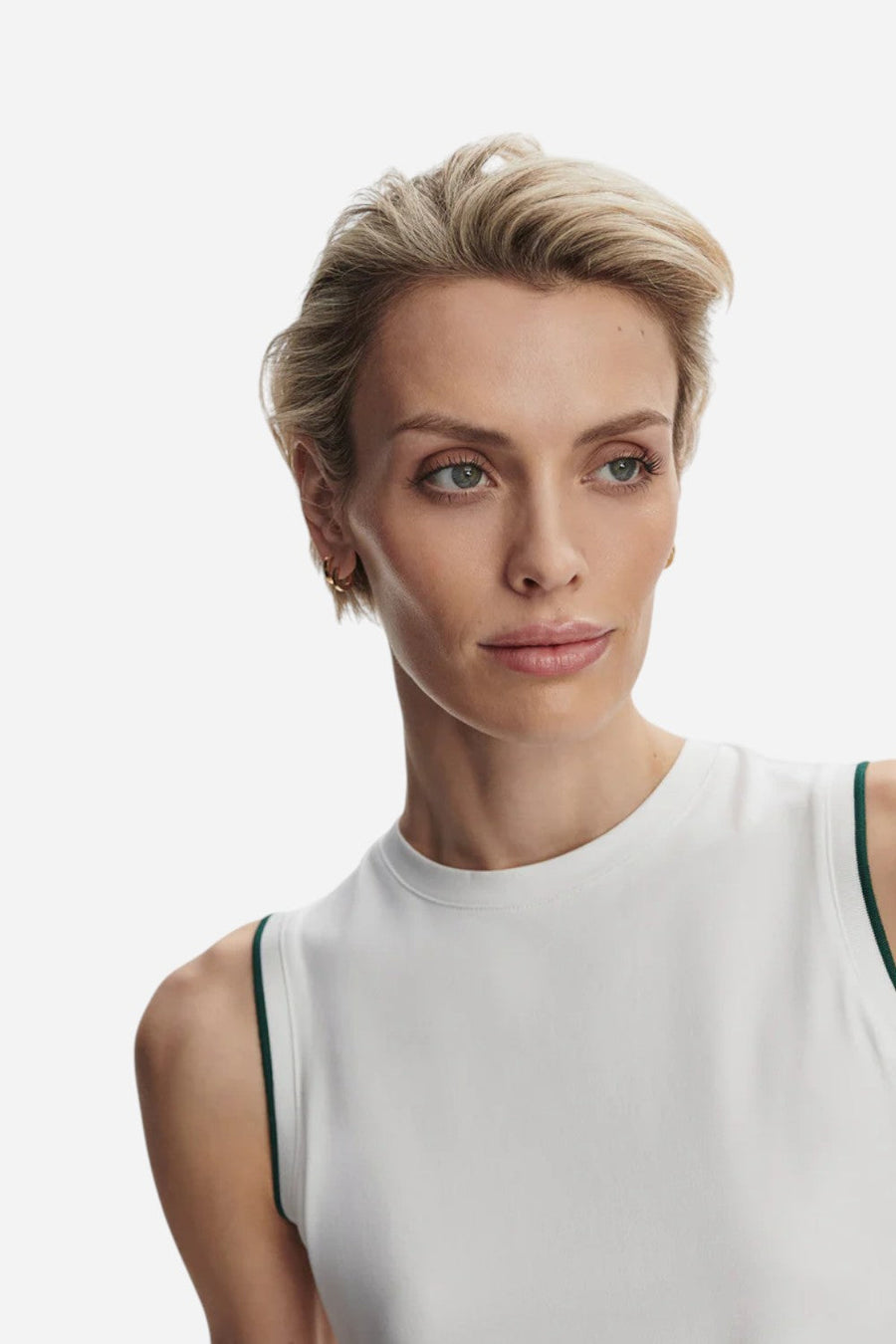 Varley Arton Performance Tank in White/Forest – side view
