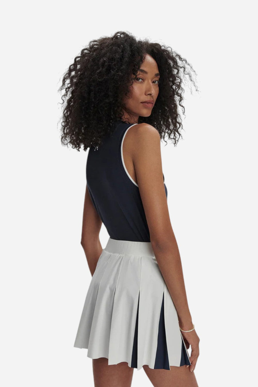 Varley Bronte 2-in-1 Skirt 15.5" in White/Blue Nights – flat lay
