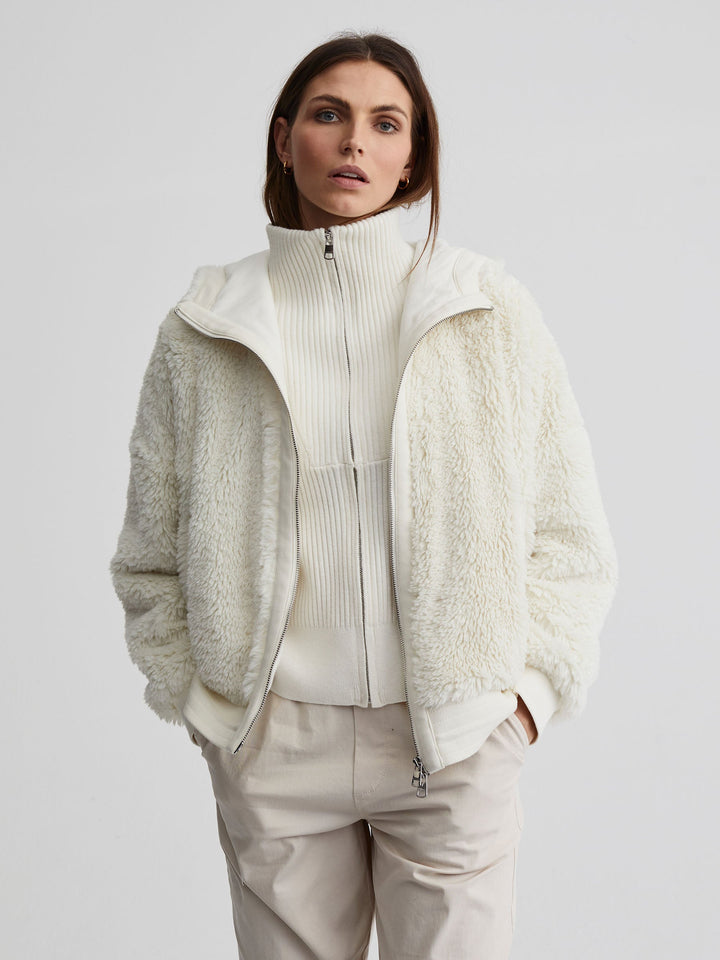 Varley Dylan Jacket in Egret – side view