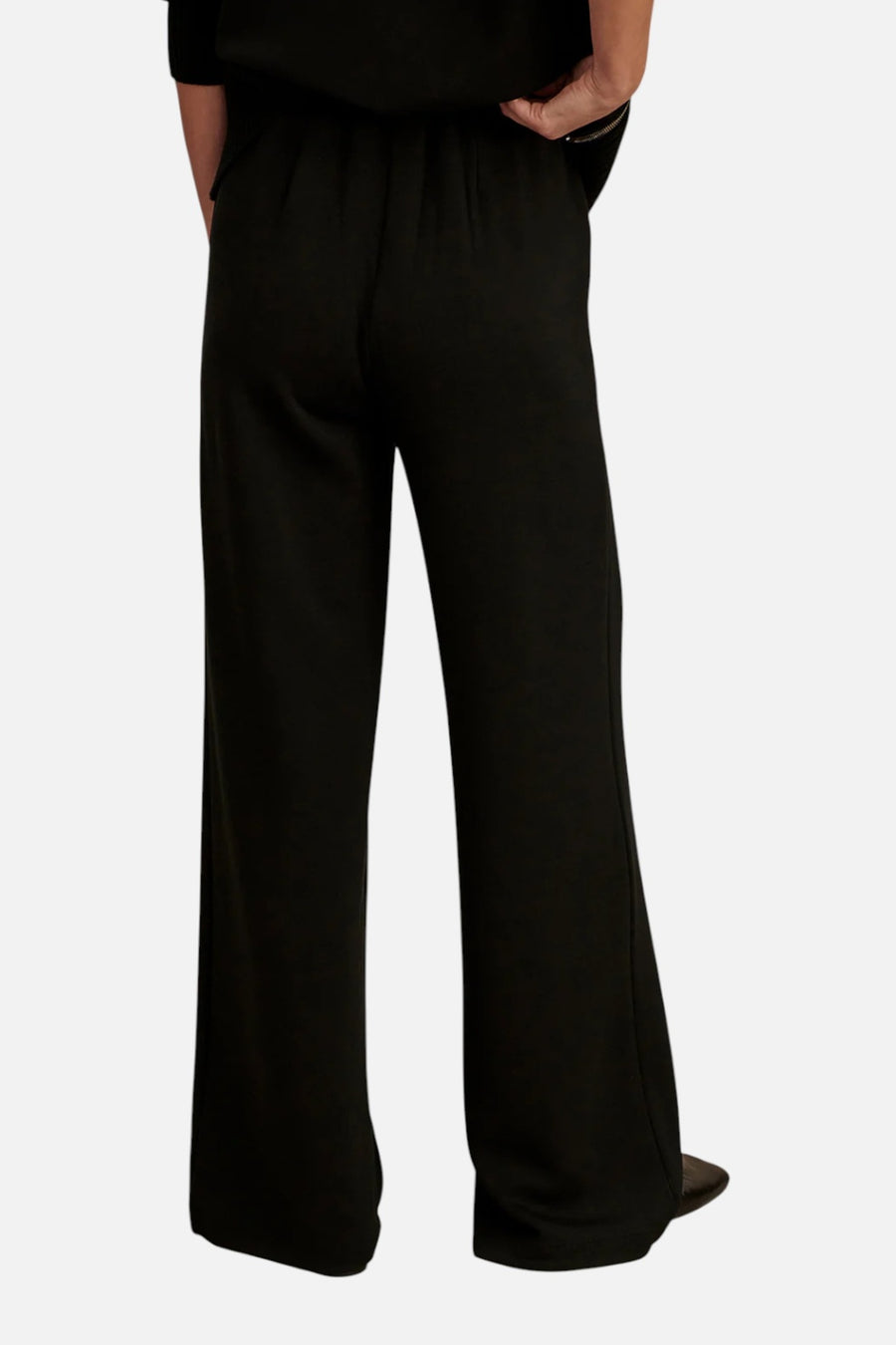 Varley Extra Wide Leg Pant 29.5" Inseam in Black – side view