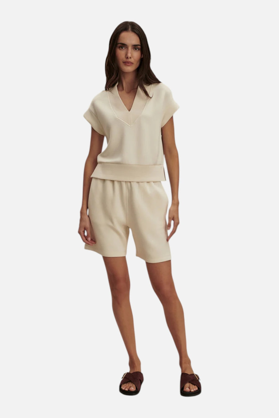 Varley Gracee V Neck Tank in Pristine – on model