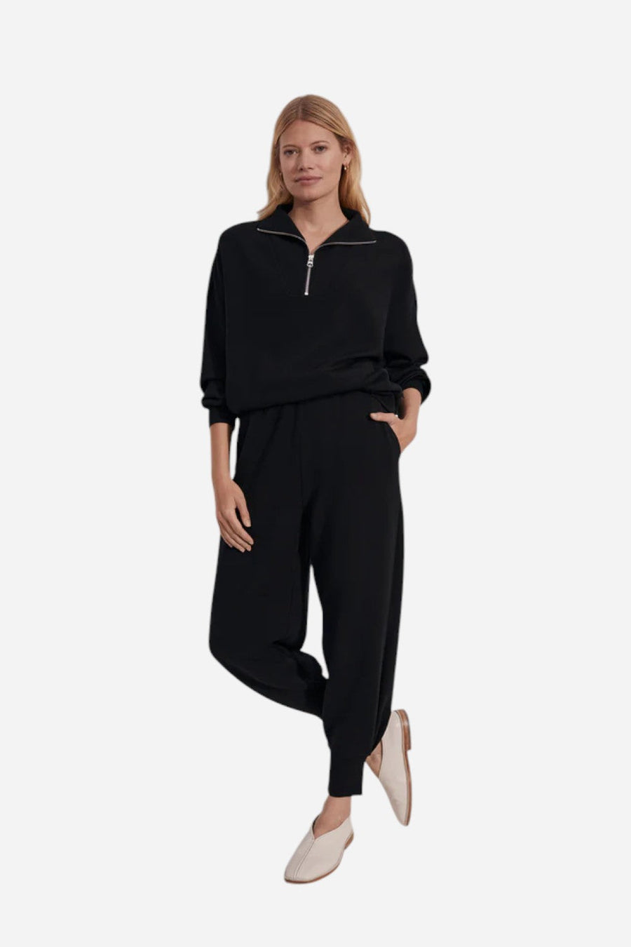 Varley Hawley Half Zip Sweatshirt in Black – side view