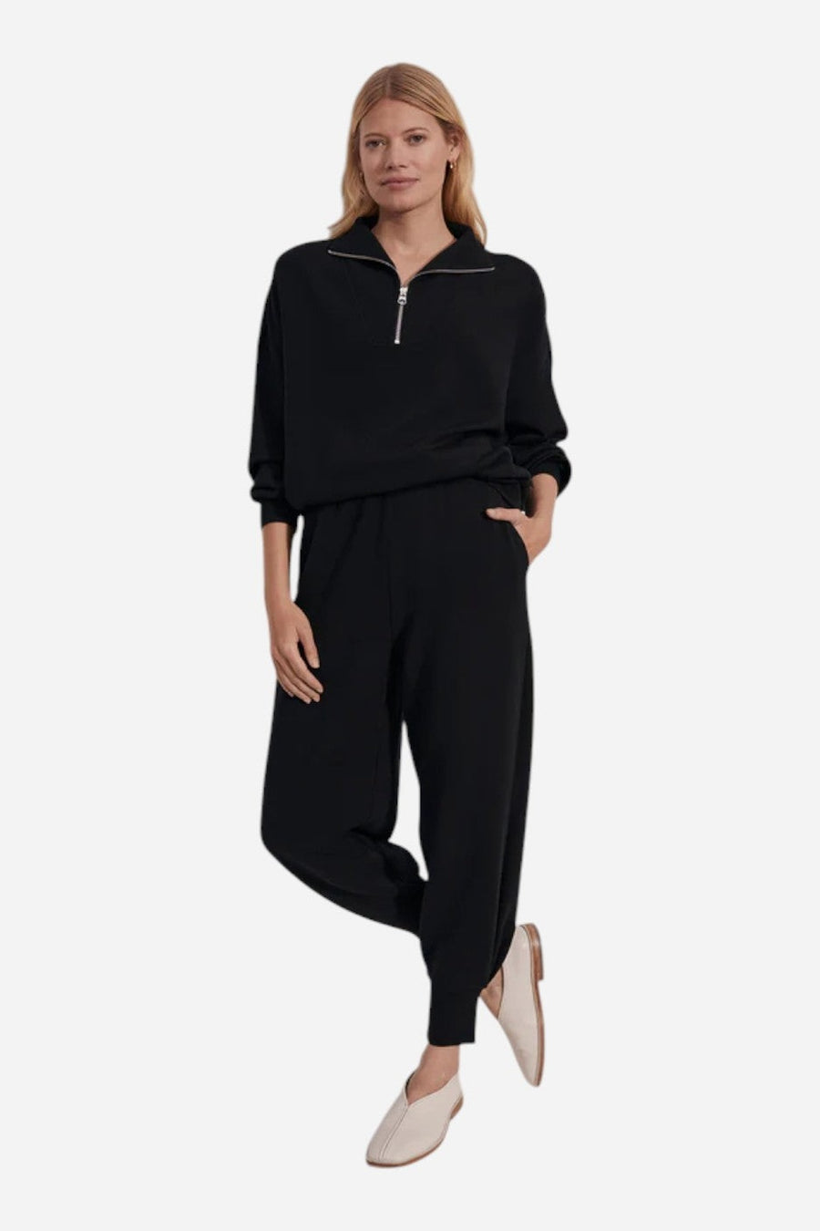 Varley Hawley Half Zip Sweatshirt in Black – side view