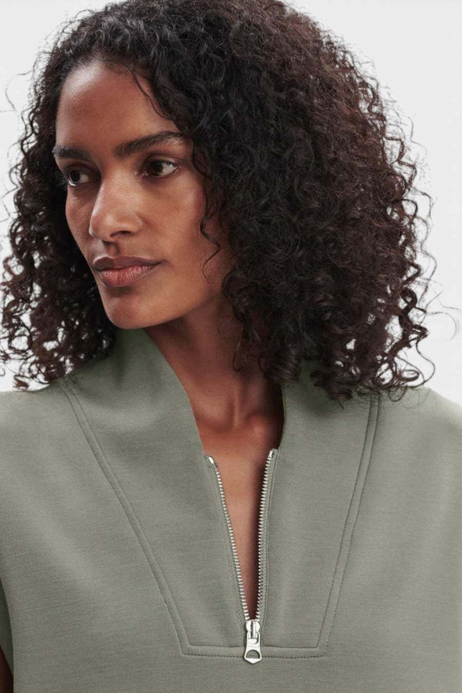 Varley Loretta Half-Zip Sleeveless Sweat in Shadow – detail
