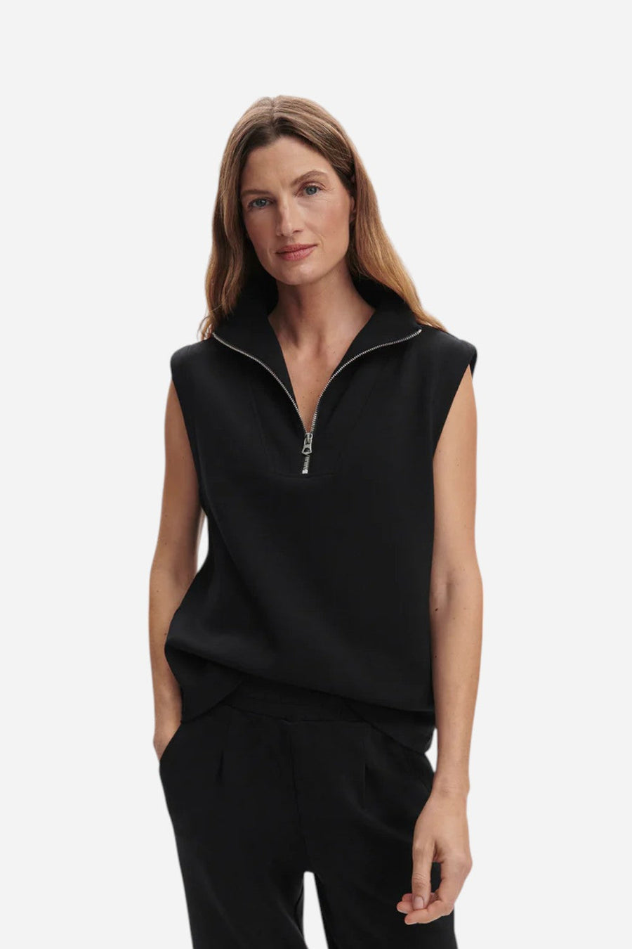 Varley Magnolia 2.0 Half-Zip Tank in Black – front view