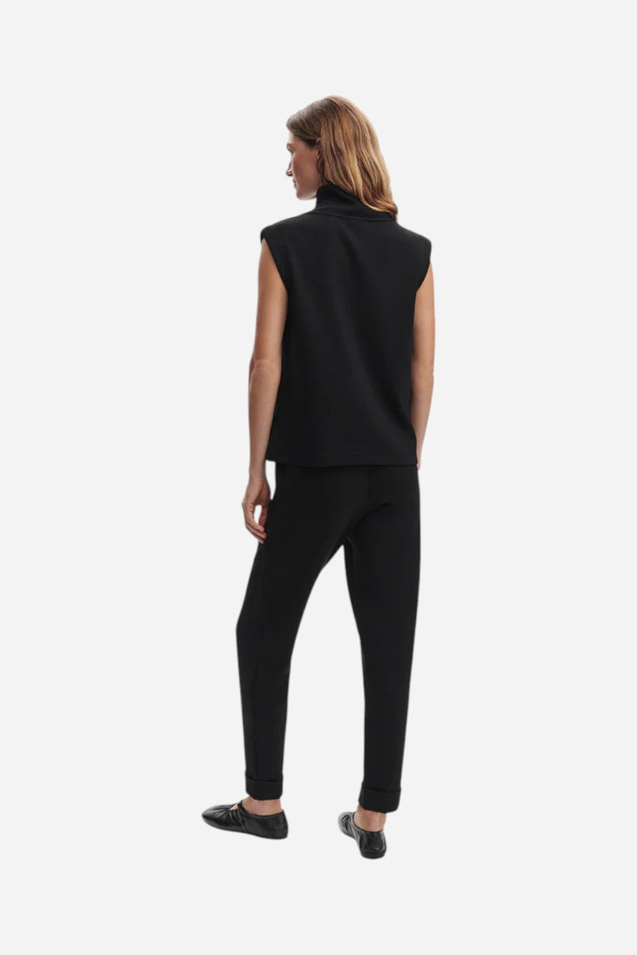 Varley Magnolia 2.0 Half-Zip Tank in Black – side view