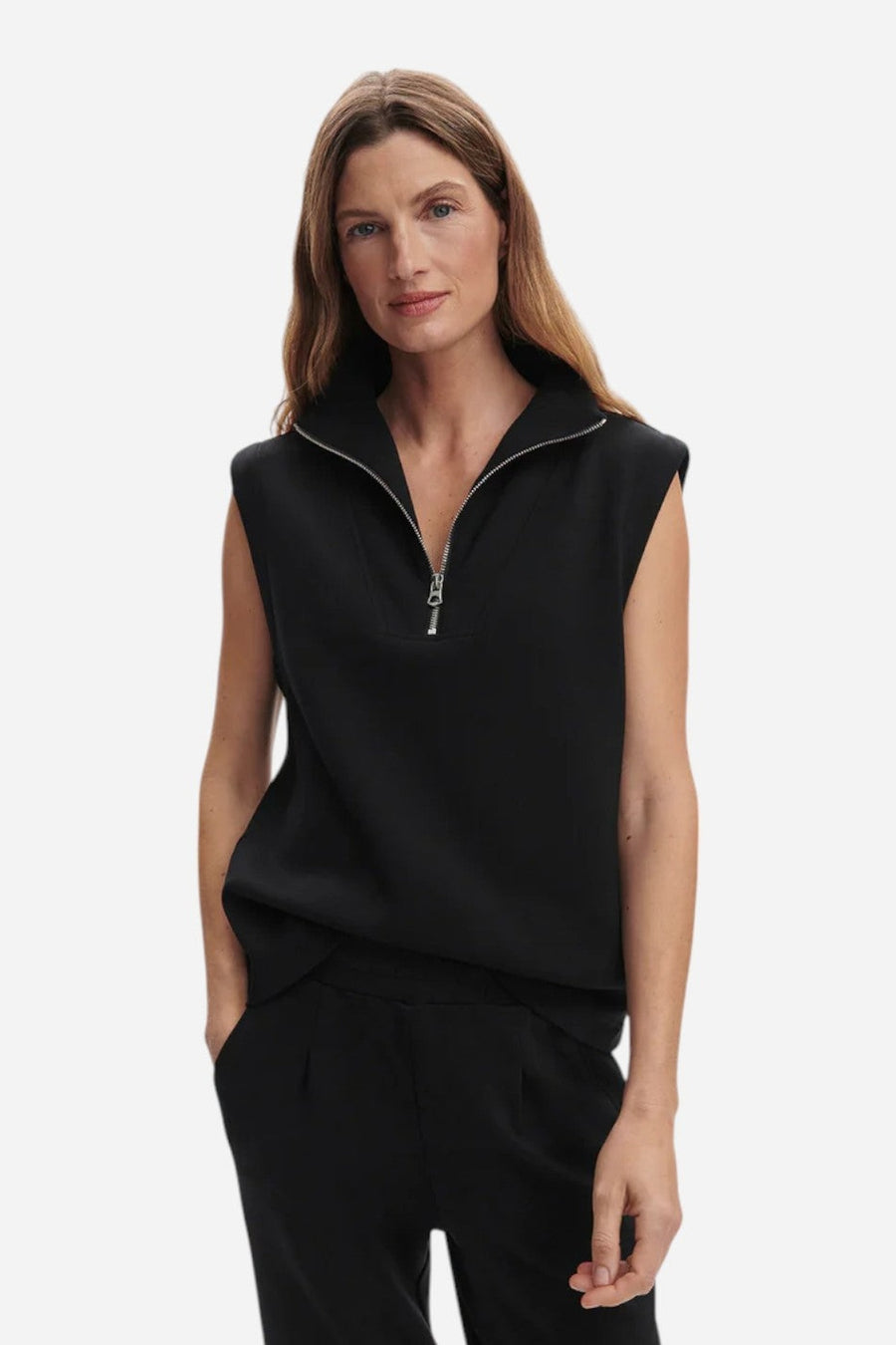 Varley Magnolia 2.0 Half-Zip Tank in Black – side view