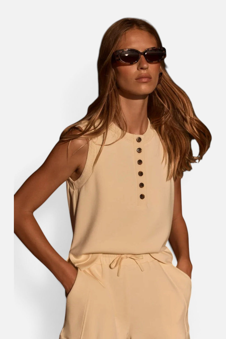 Varley Marla Button Placket Tank Top in Anise Flower – on model