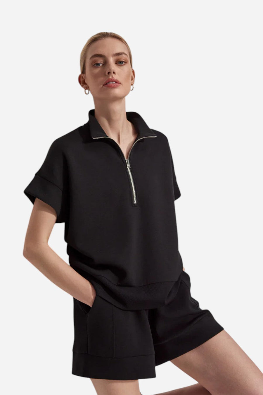 Varley Ritchie Short Sleeve Sweat in Black – detail