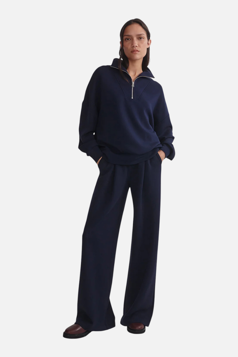 Varley Women's Extra Wide Leg Pant 29.5" in Navy – front view