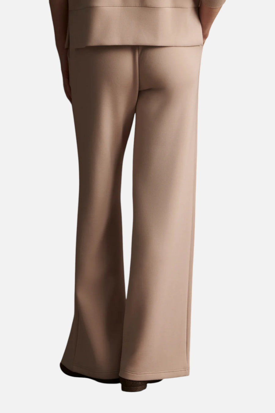 Varley Women's Wide Leg Pant 28" in Mushroom – on model