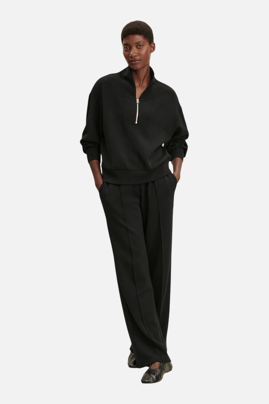 Varley Women's Wide Leg Pant 30" in Black – front view