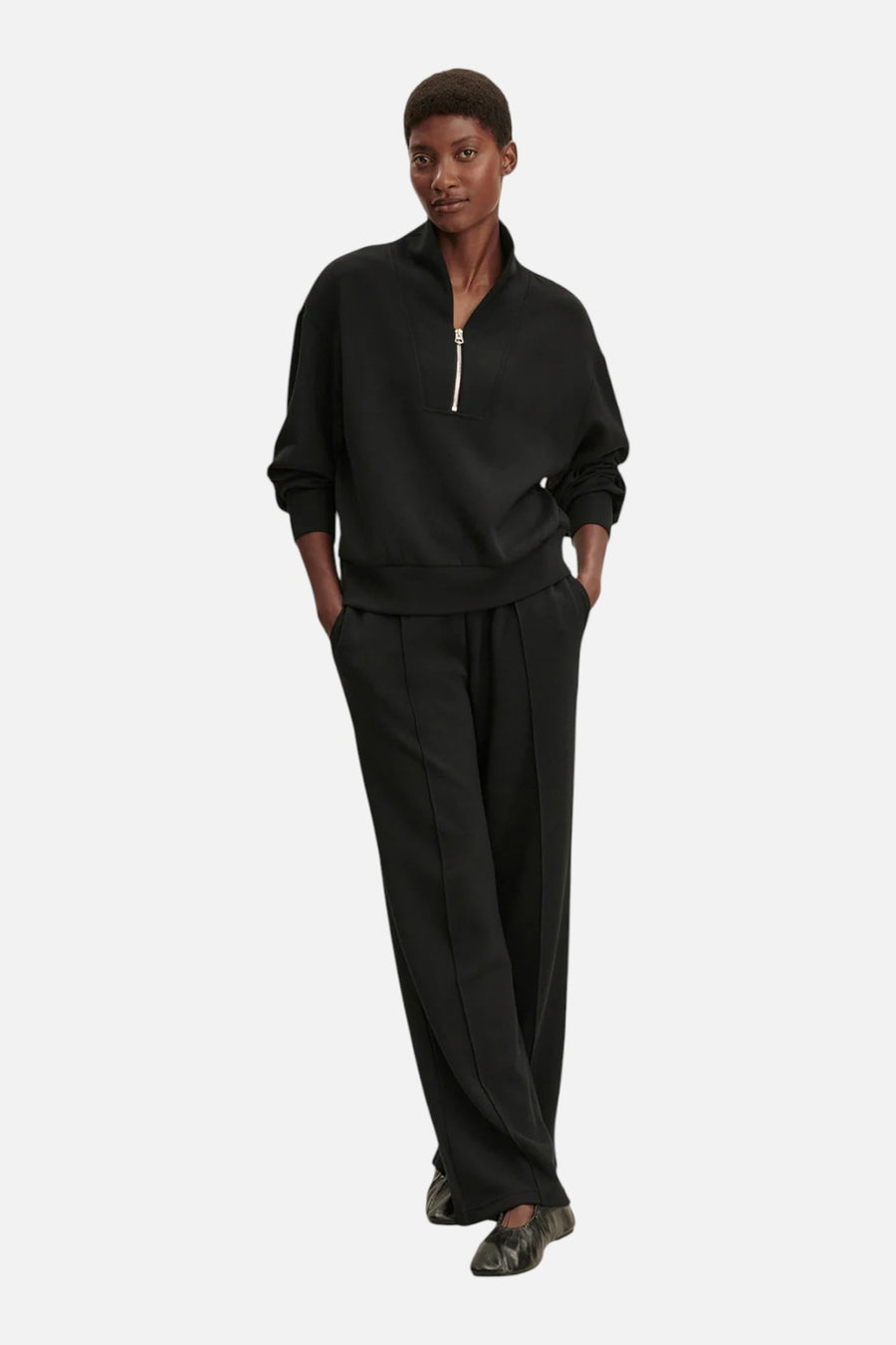 Varley Women's Wide Leg Pant 30" in Black – on model