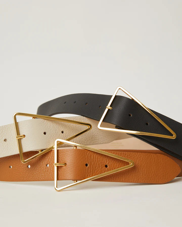 Vivie Leather Belt in Black Gold – side view