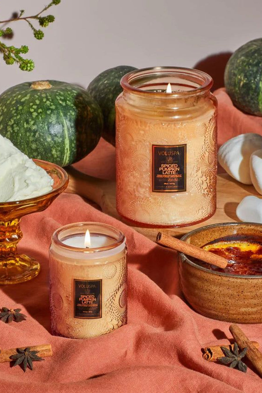 Voluspa Spiced Pumpkin Latte Large Candle, 18 oz – detail