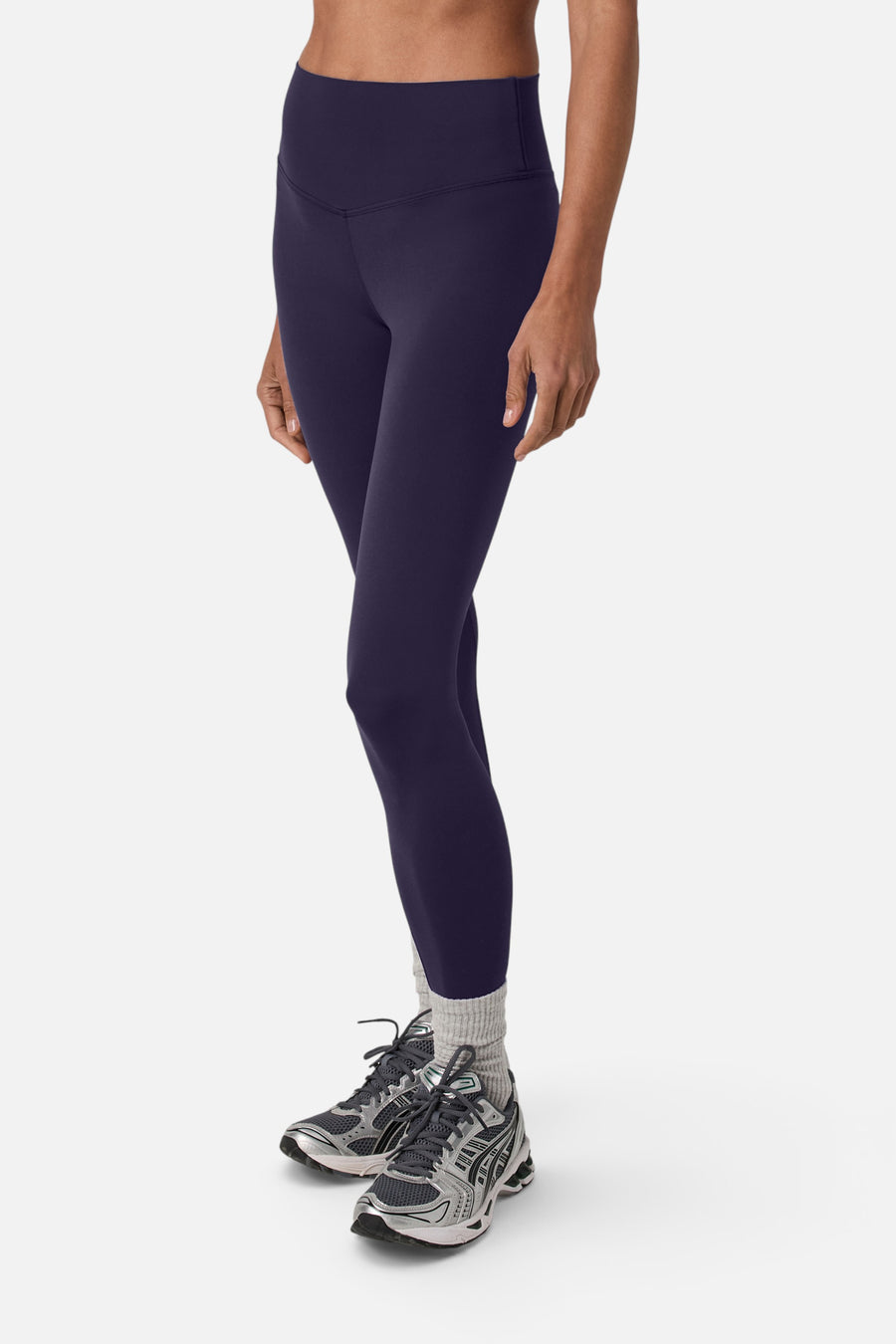 Vuori AllTheForm Legging in Velvet Violet – side view
