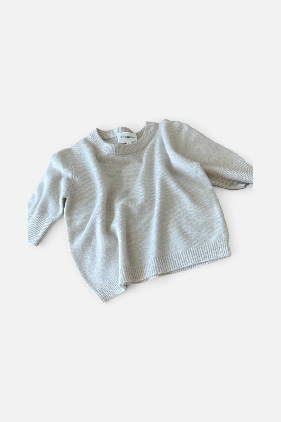 W. Cashmere Celina Short Sleeve Crewneck in Fog – side view