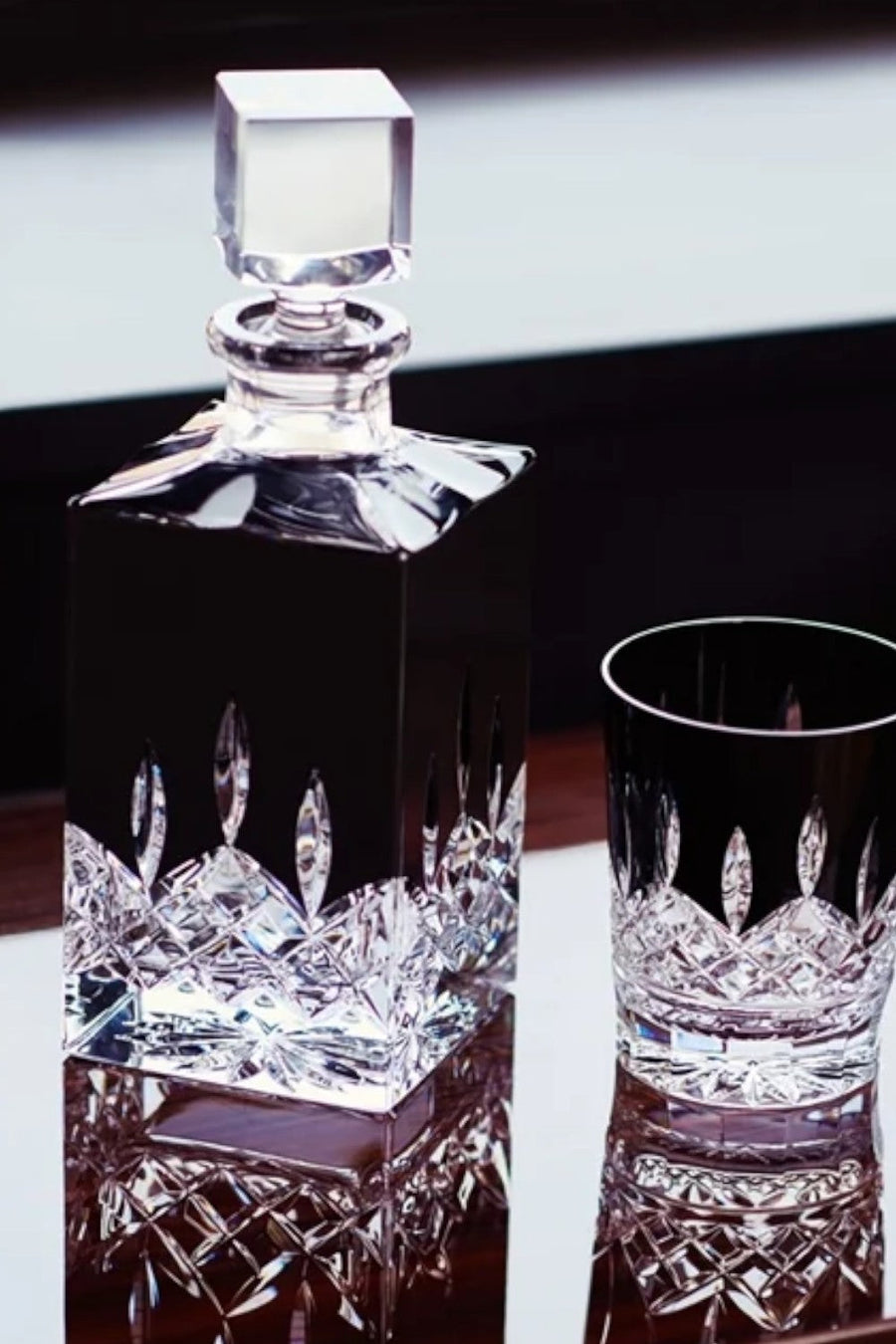 Waterford Lismore Black Square Decanter 24oz – detail