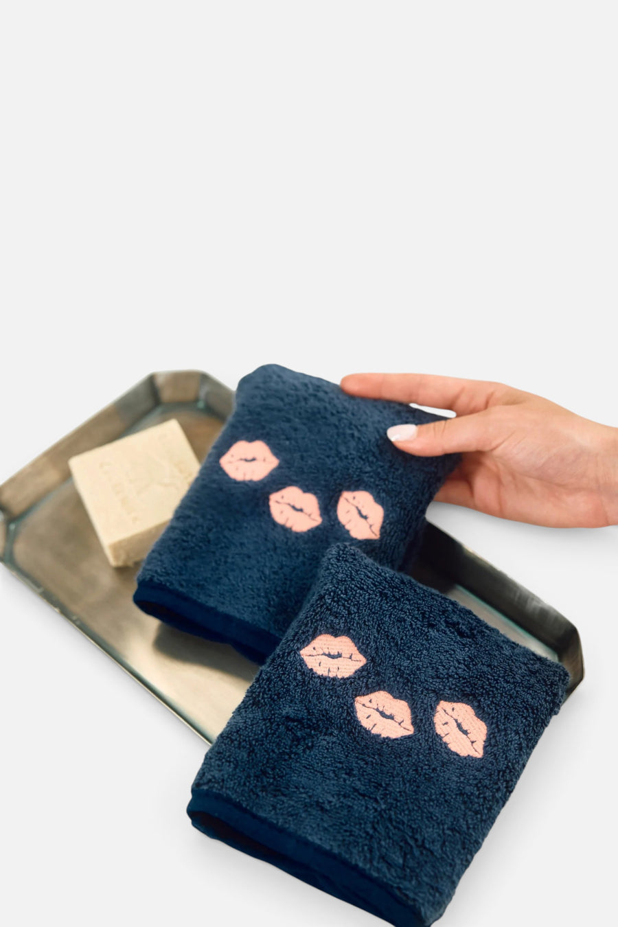Weezie Coral Kiss Makeup Towels (Pair) – side view