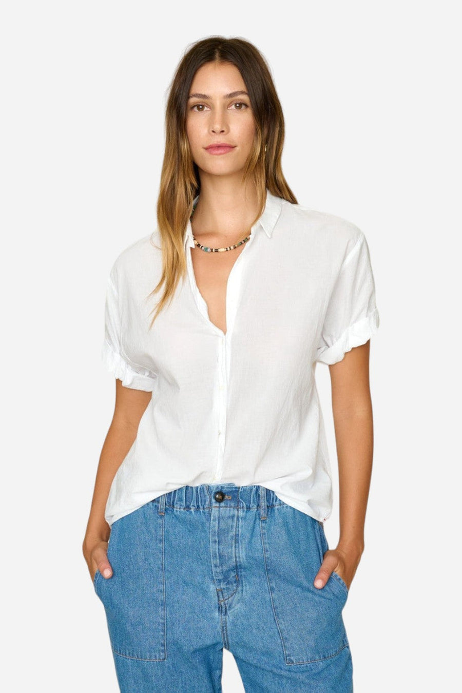 Xirena Channing Shirt in White – on model