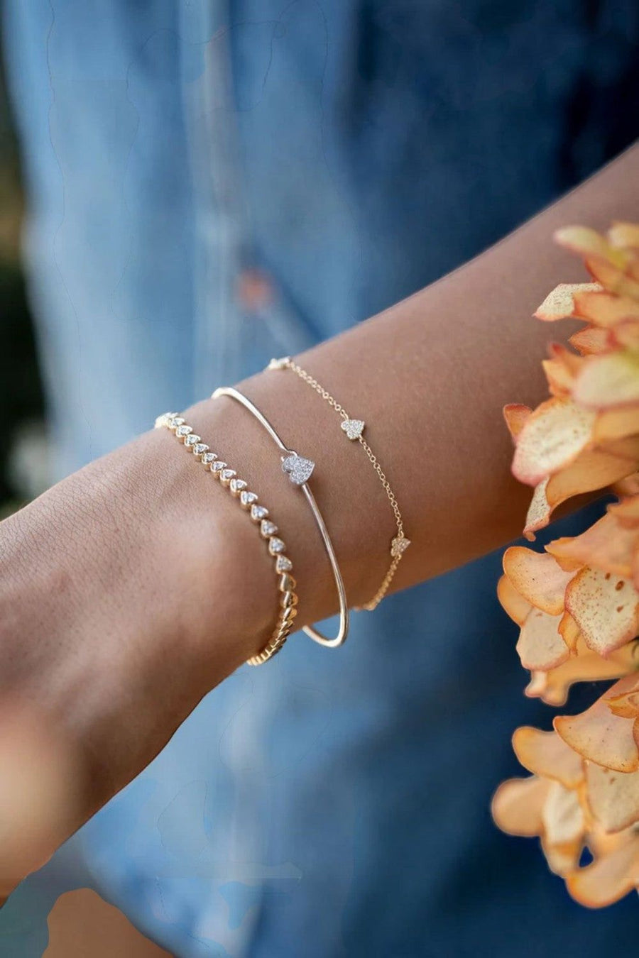 Zofia Day Diamond Pave Heart Chain Gold Bracelet – side view