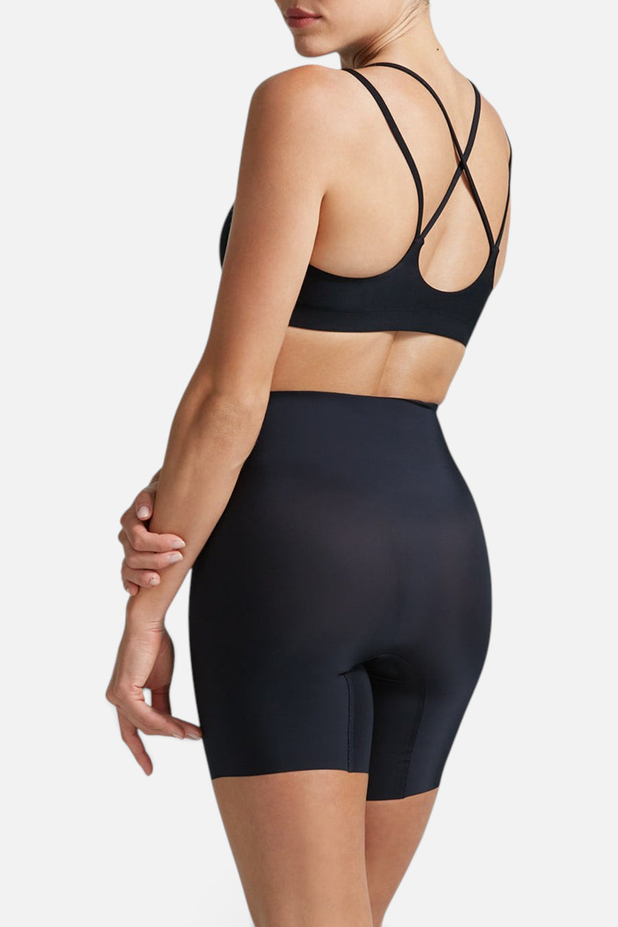 Zone Smoothing Short in Black – back view