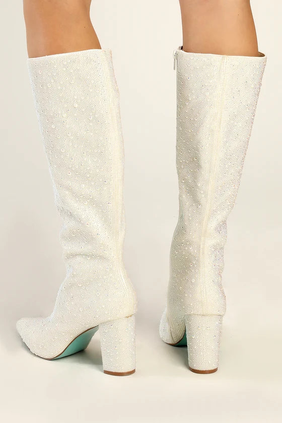 Betsey Johnson Sb-Candy Boot in Pearl