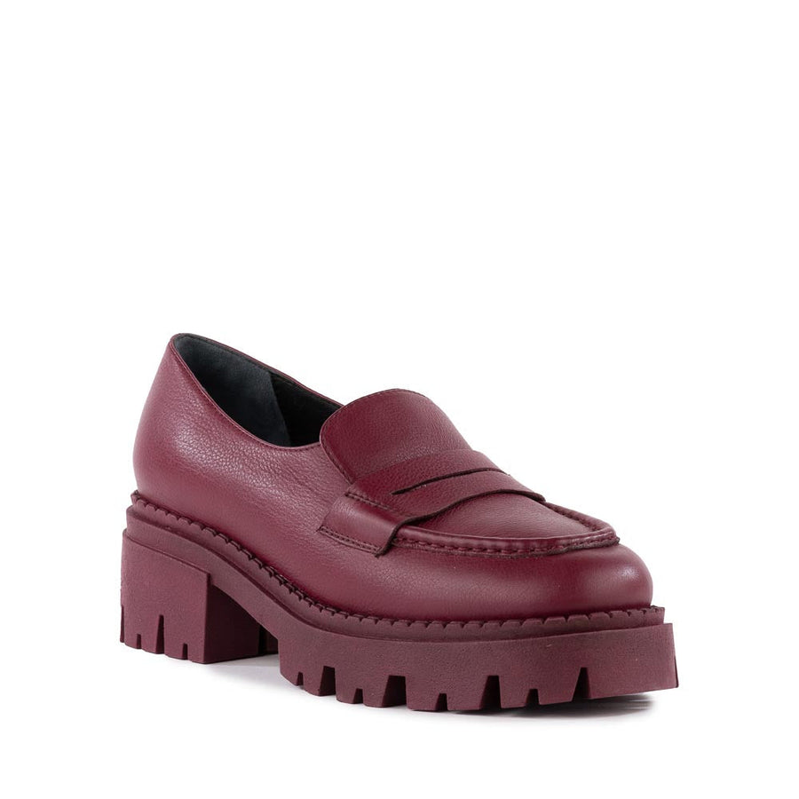 Seychelles Meridian Loafer in Wine Leather