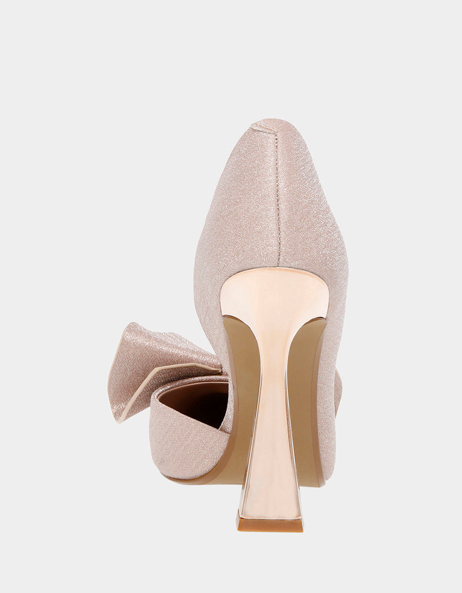 Betsey Johnson Nobble Bow Sparkle Pump in Champagne
