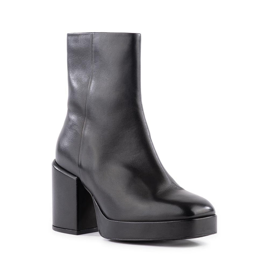 Seychelles Sweet Lady Boot in Black Leather