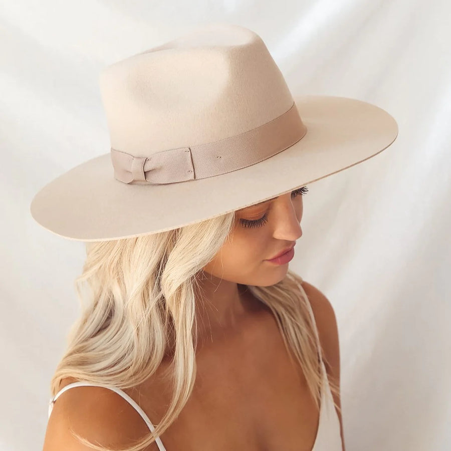 Wyeth Lila Hat in Oatmeal